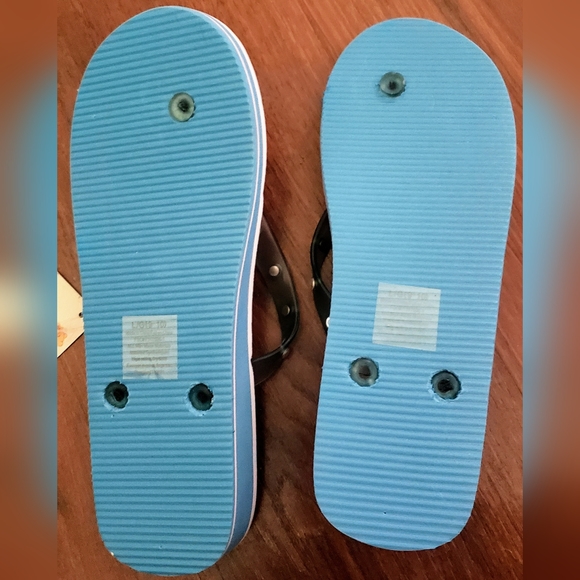 Winnie-the-Pooh Women's Flip Flops Size L (9 - 10) - Picture 4 of 6